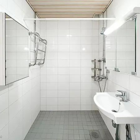 Apartment 300m From Metro Matinkyla Espoo